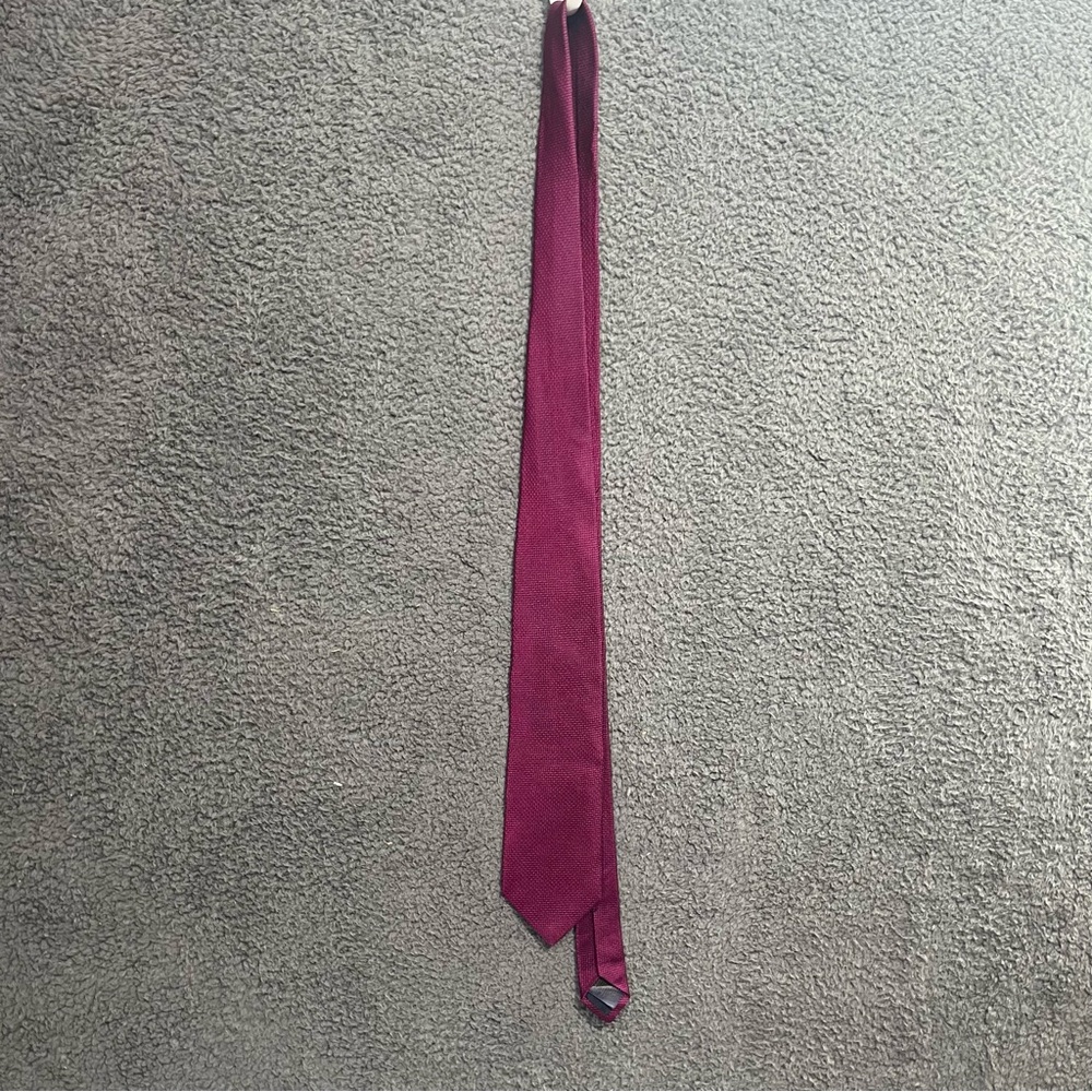 Brooks‎ Brothers Deep Red Tie